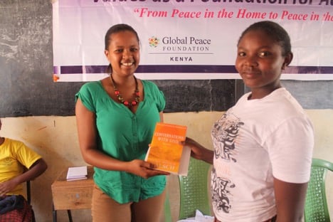 St. Thaddeus students receive books