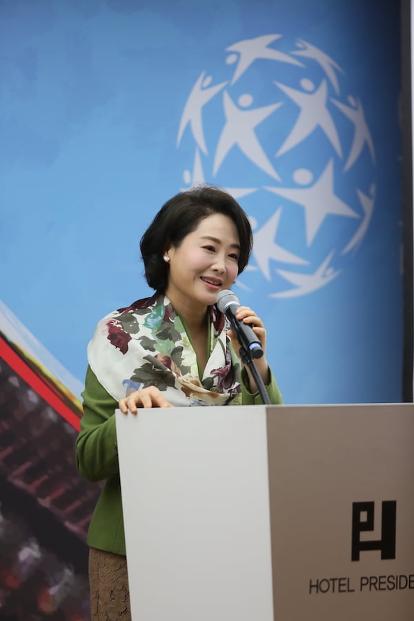 Dr. Junsook Moon