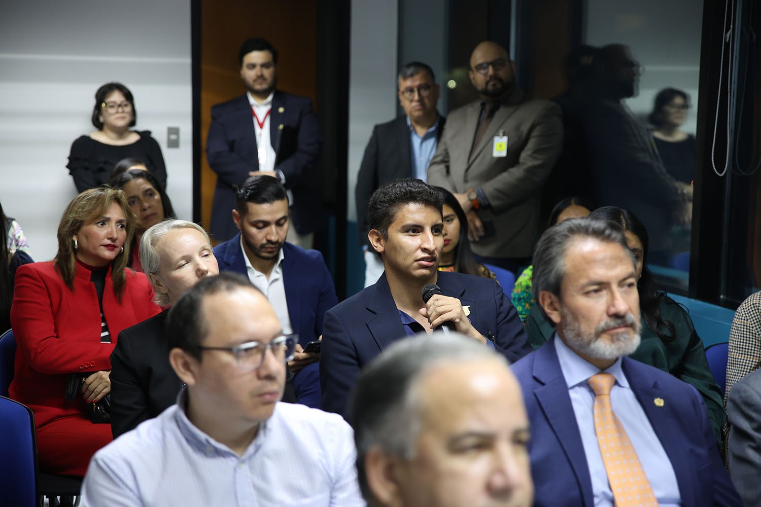 "We have much to learn from our elders—not only from everything they did well, to continue those efforts, but also from what they didn’t do well, so we can improve upon it." – Mestizo man from an urban area in Quetzaltenango.